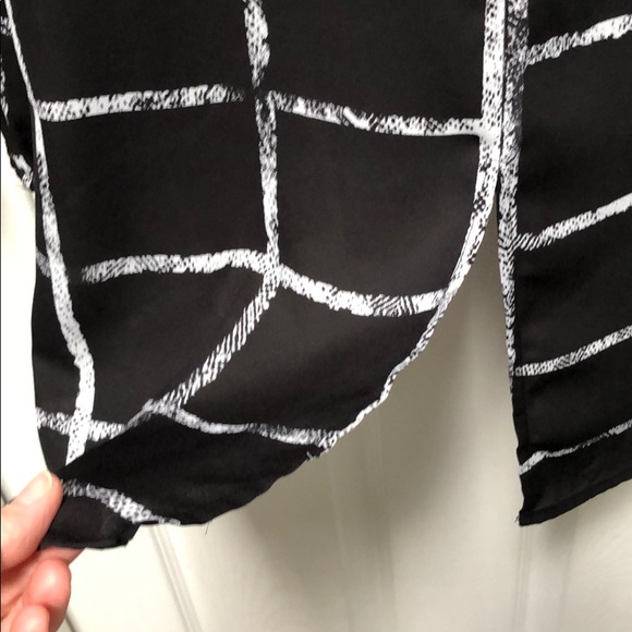 Decree top - Picture 8 of 8